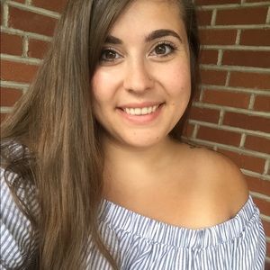 Meet your Posher, Katelyn